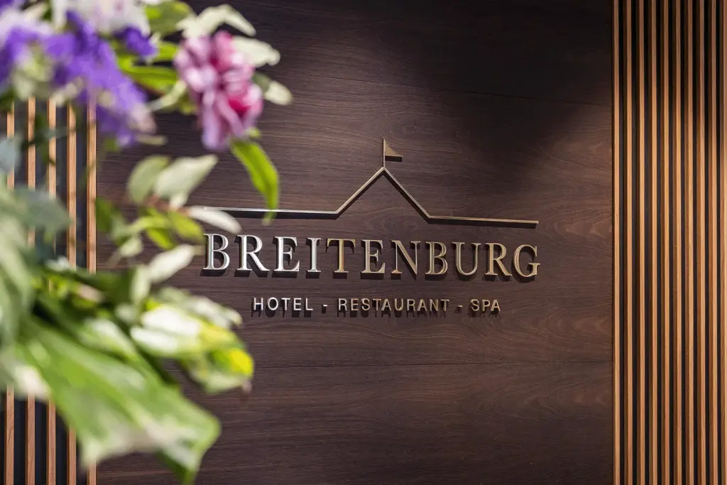 Logo des Kunden Hotel Breitenburg, Beitragsbild